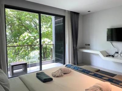 Emerald Terrace Apartments by Lofty – Photos 12